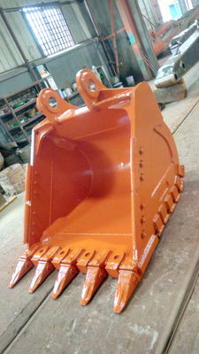 Godet roche Huitong pour excavatrices de 30 tonnes, exploitation minière / carrière / blindage double couche avec dents de taillage remplaçables, certificat CE, OEM disponible
