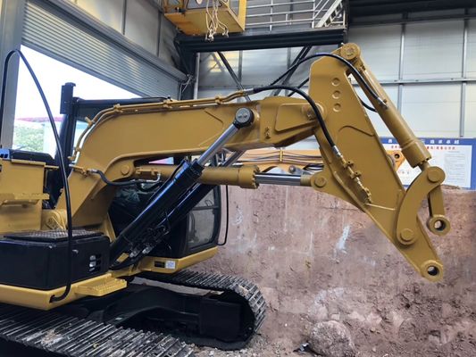 Boom de raccourcissement à haute résistance à faible dégagement de tunnel Boom spécial adapté à une excavatrice de 22 tonnes PC220 SK220 pour des projets de hauteur limitée