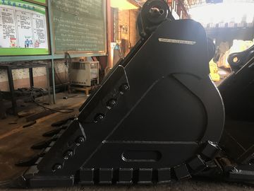 Yellow Hardox450 Excavator Rock Bucket avec des dents résistantes et un poids de 700 à 1000 kg